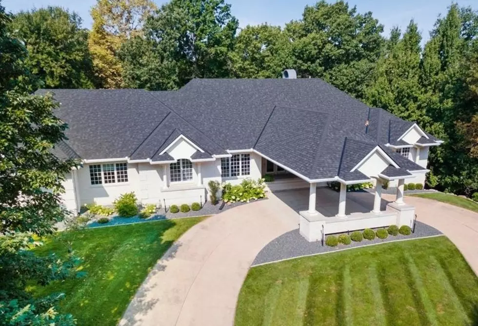 Huge Iowa Mansion Has Its Own Rec Area [PHOTOS]