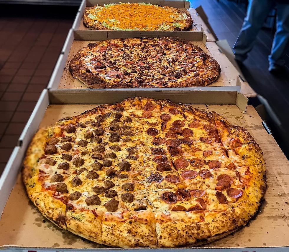 Could You and One Friend Complete This Cedar Rapids Pizza-Eating Challenge?