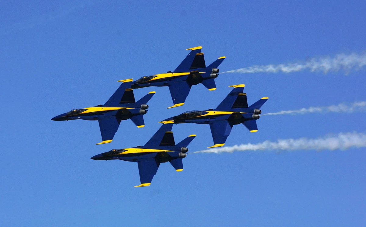 Remembering The Day One Of The Blue Angels Crashed In C R
