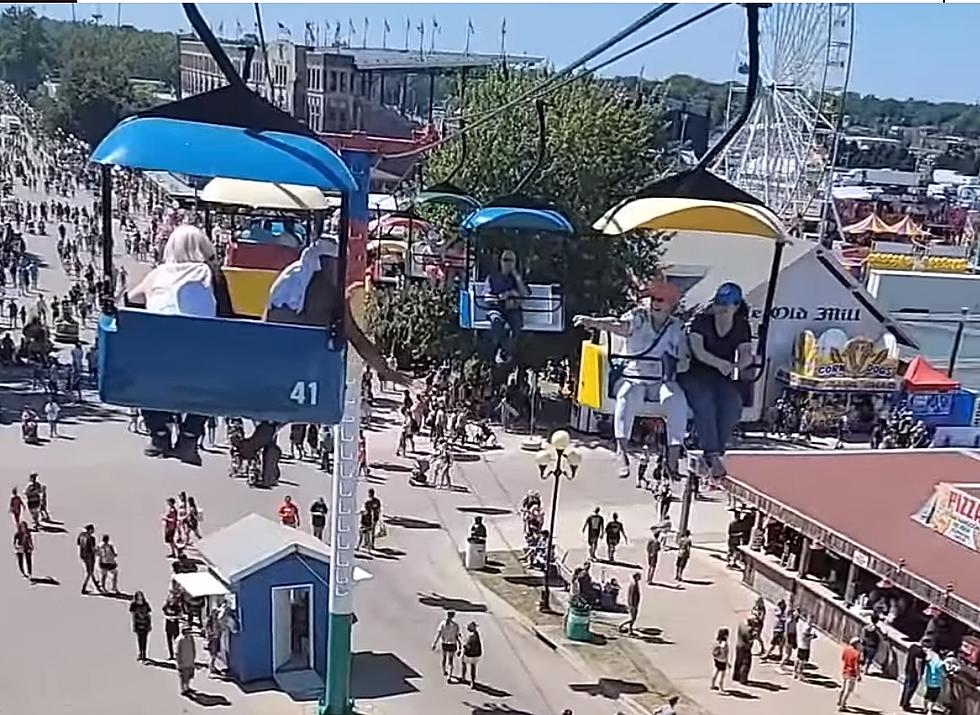 People Are Throwing Cash All Over at the Iowa State Fair [WATCH]