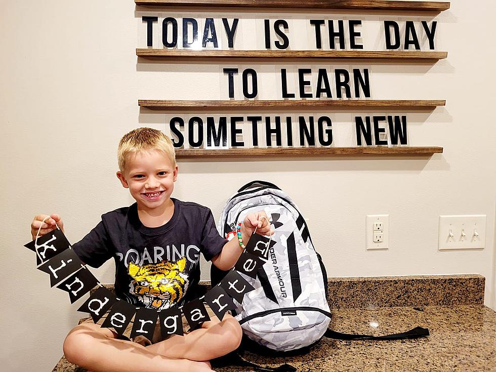 Iowa Parents Show Off Their Kids&#8217; First Day of School Photos [GALLERY]