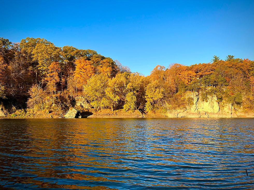 Here Is When You Can Expect To See Peak Fall Colors in Iowa