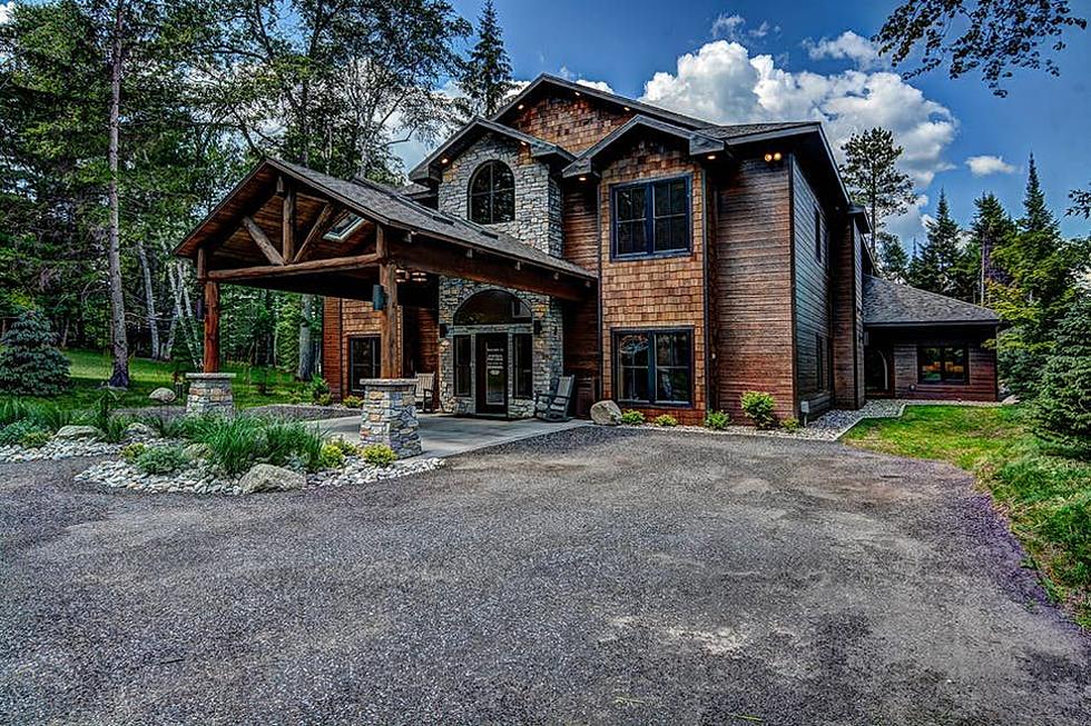 Luxury Wisconsin Cabin Sits on the World’s Largest Chain of Lakes [PHOTOS]