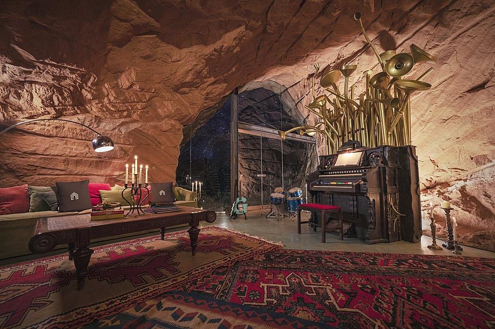 Vacation Rental Site Offers a Stay in the Grinch’s Cave [GALLERY]