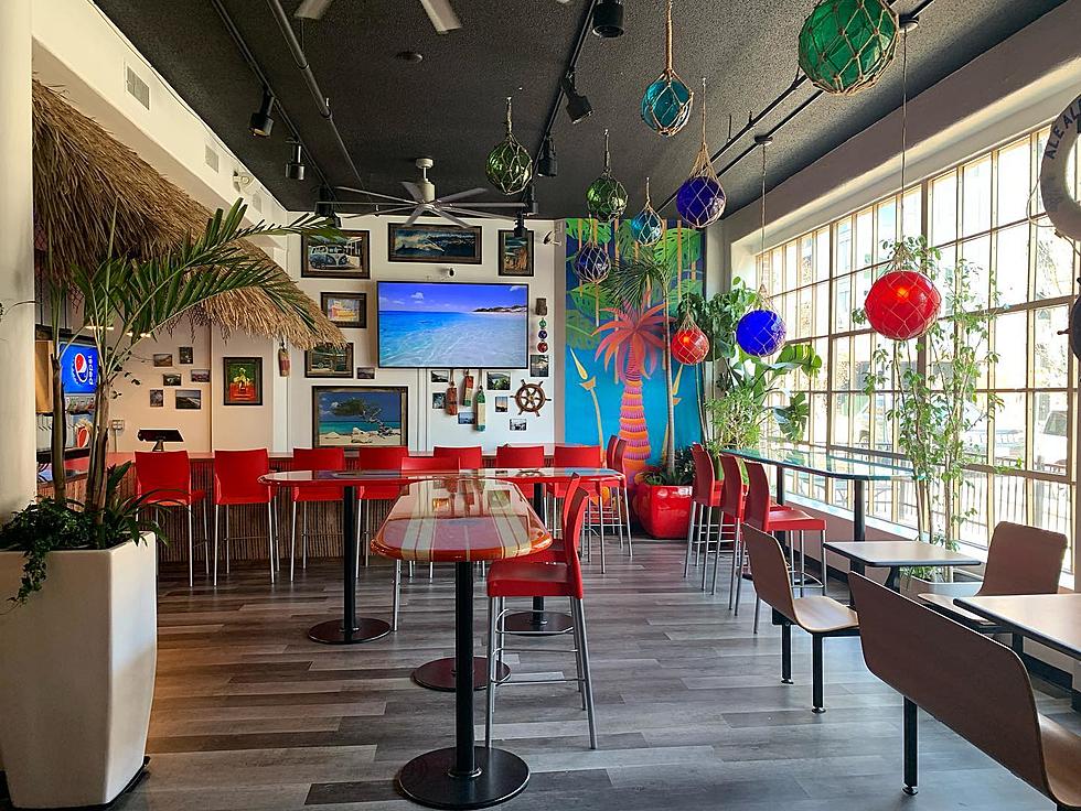 A New Island-Themed Restaurant Has Opened in the Corridor [PHOTOS]