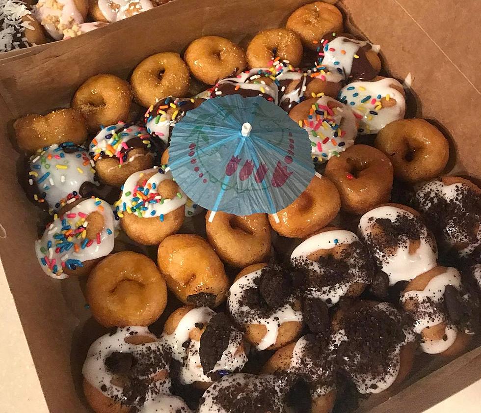 The Best Donut in Iowa is Actually a Mini Donut [PHOTOS]
