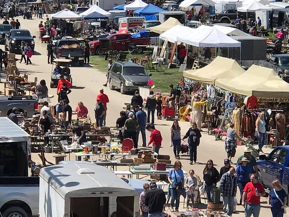 One of the Biggest Midwest Flea Markets is Coming Up in Iowa