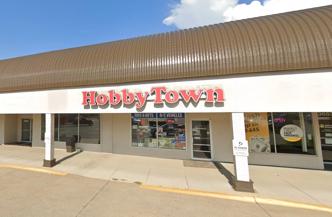 Craft Town Hobby Land USA - Where it pays to shop with a friend!