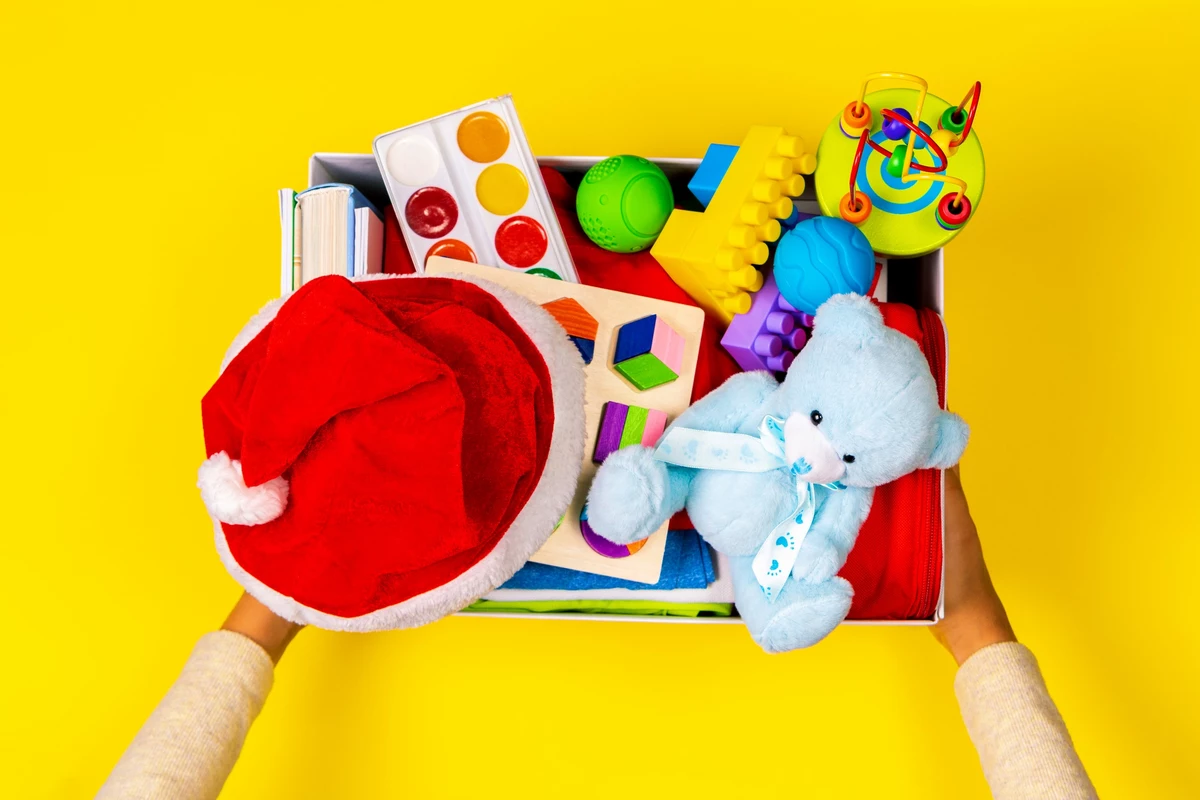 Collecte locale de jouets pendant les fêtes au profit des enfants par l’intermédiaire de 3 organisations