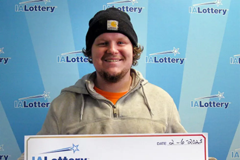 Cedar Rapids Man Wins BIG Money with Scratch Ticket