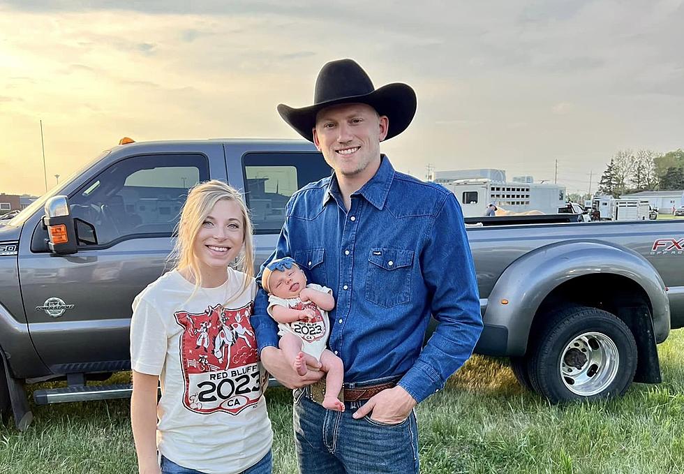 Iowa Cowboy Finally Goes Home After a Freak Rodeo Accident