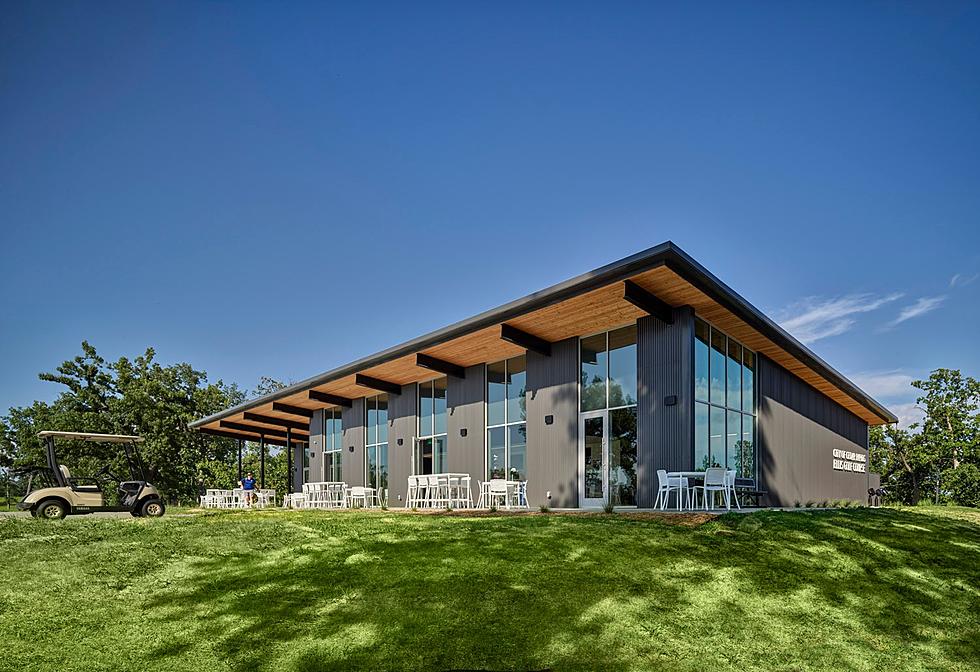 Cedar Rapids Golf Course Clubhouse Wins Multiple Design Awards
