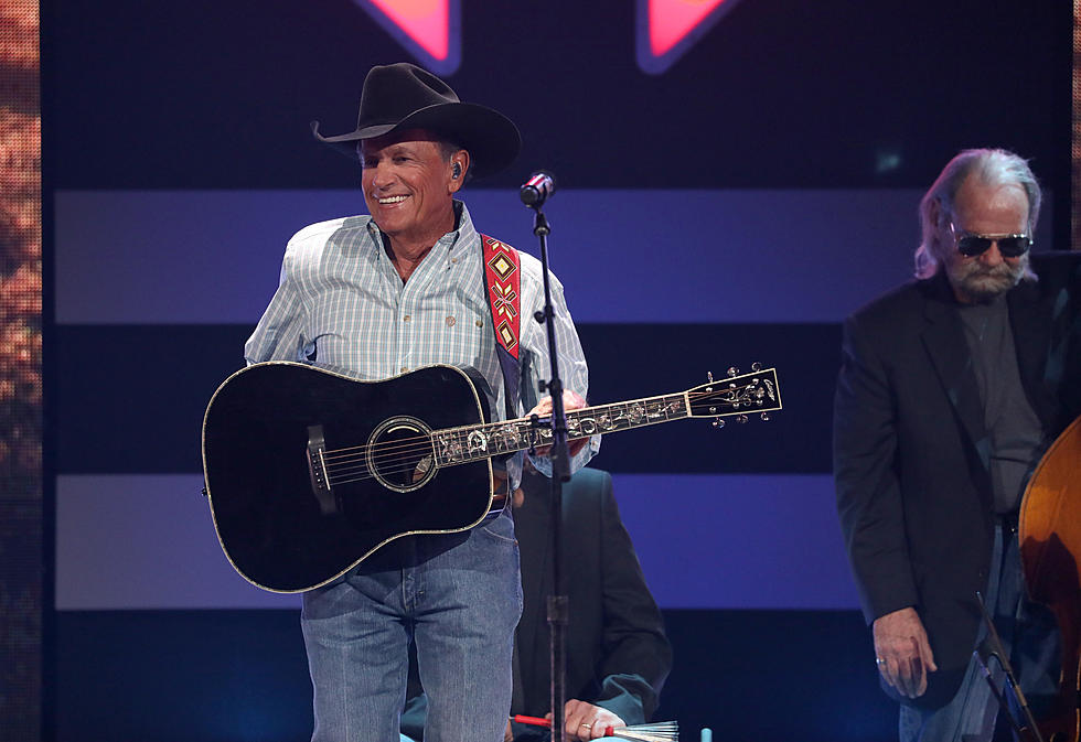 The King of Country George Strait Makes His Return To Iowa