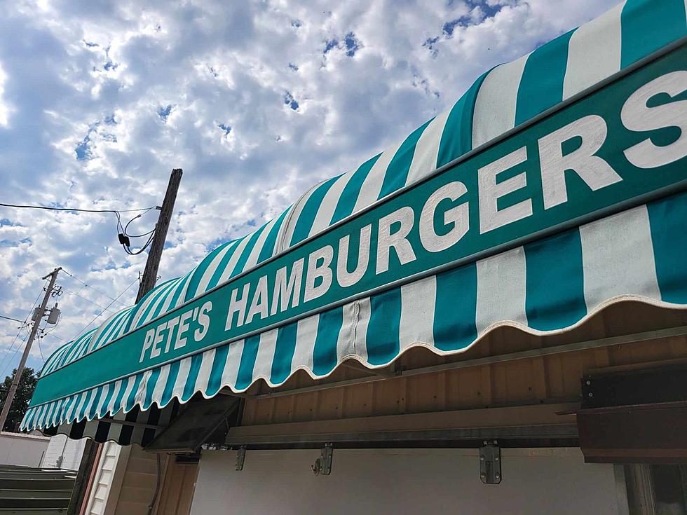 Take A Short, Scenic Drive To The Best Burger You’ve Ever Had