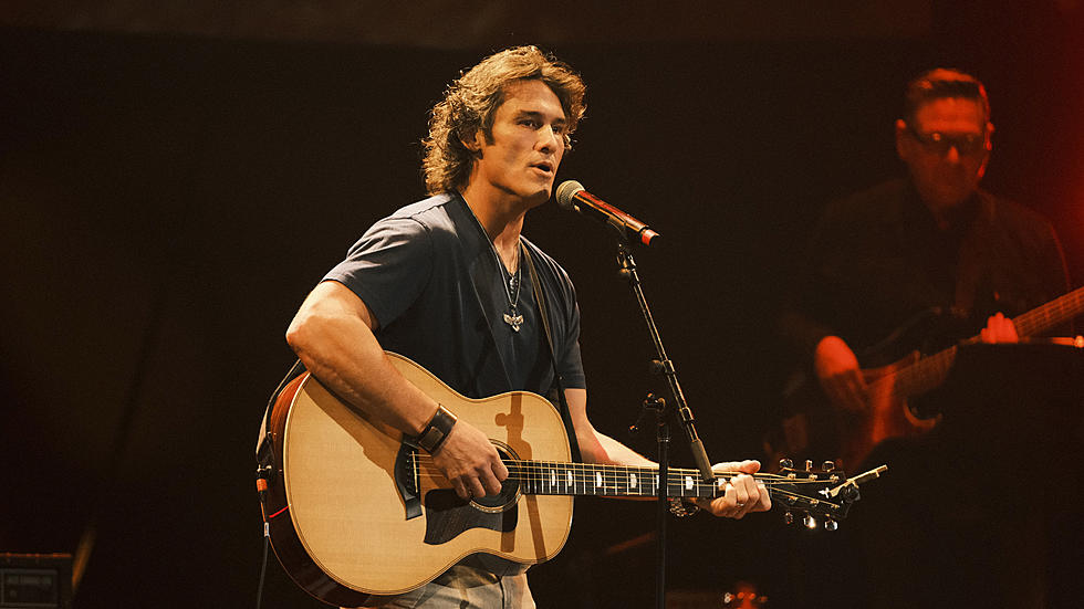 KHAK Welcomes Joe Nichols to the Linn County Fair