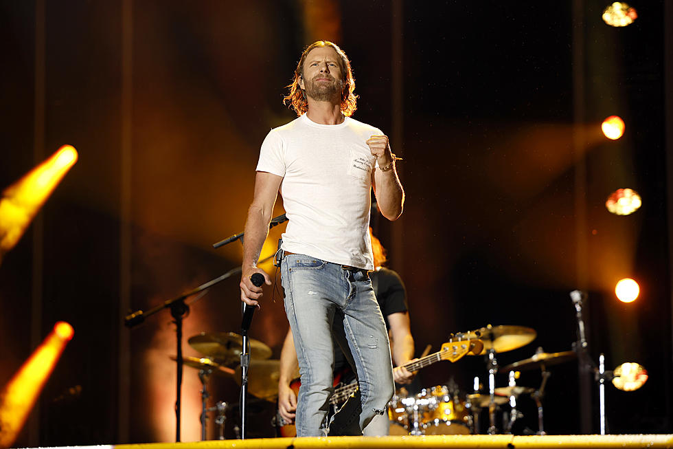 Dierks Bentley’s ‘Gravel and Gold’ Tour Coming to Moline! [VIDEO]