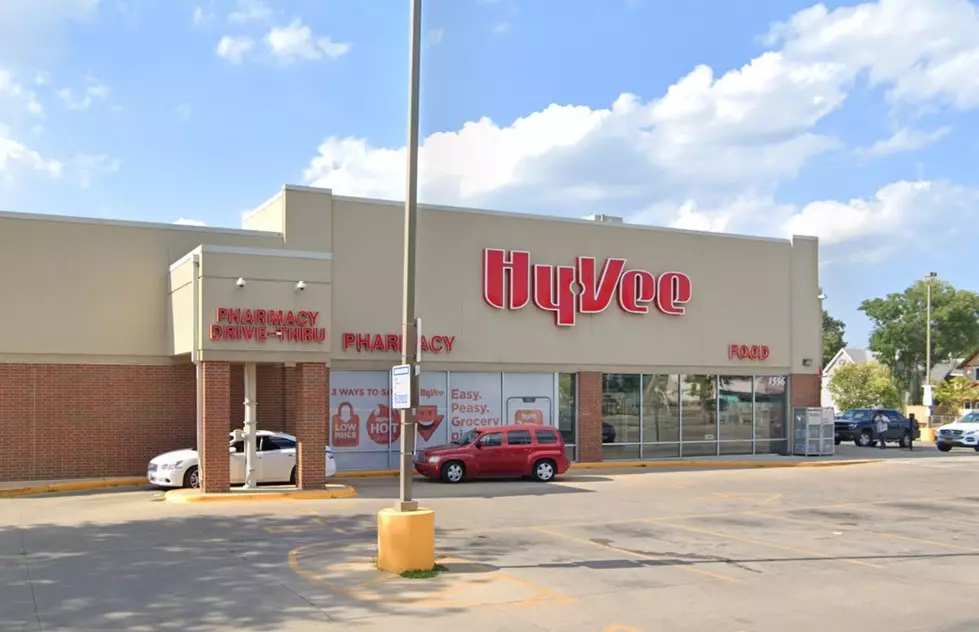 Hy-Vee Will Offer FREE Delivery After Cedar Rapids Store Closes
