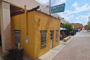 One of Iowa’s Best Sandwich Shops Can Be Found in an Alley!