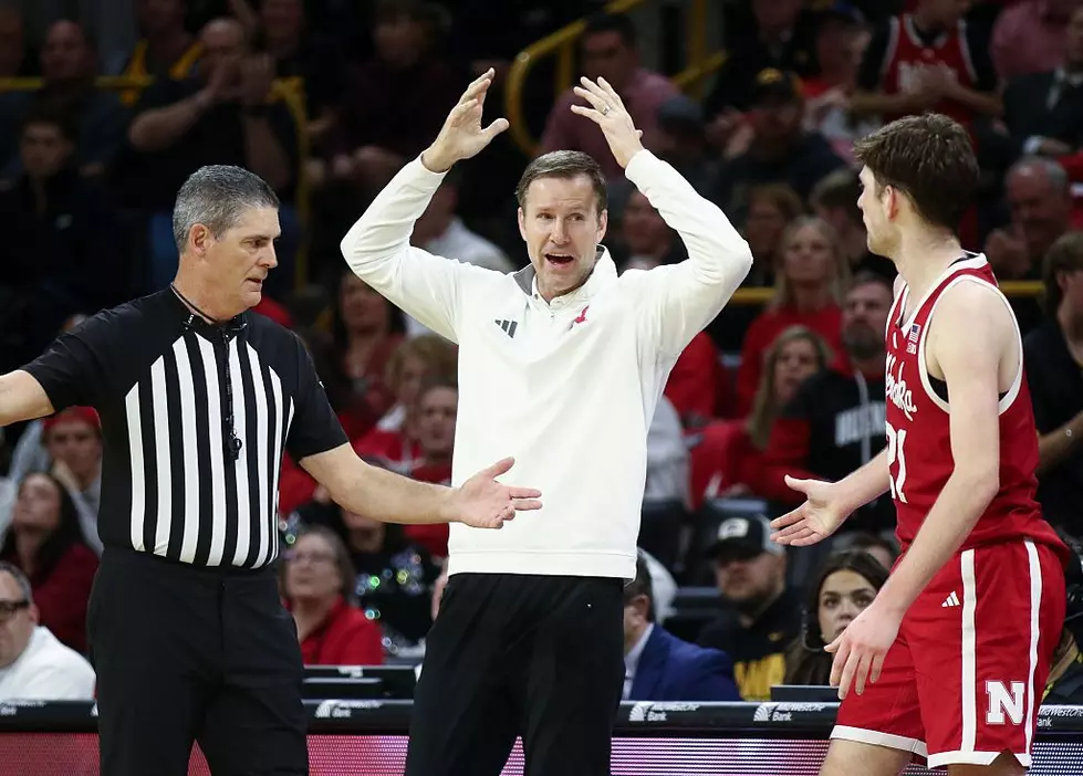 University of Iowa Apologizes for On-Court Incident With Hoiberg