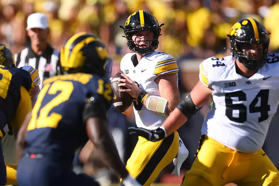 Hawkeyes Likely To Have a New Starting QB Against Washington