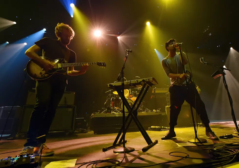 Young The Giant&#8217;s &#8216;Apartment&#8217; and Former Incarnation &#8212; The Jakes [VIDEO]