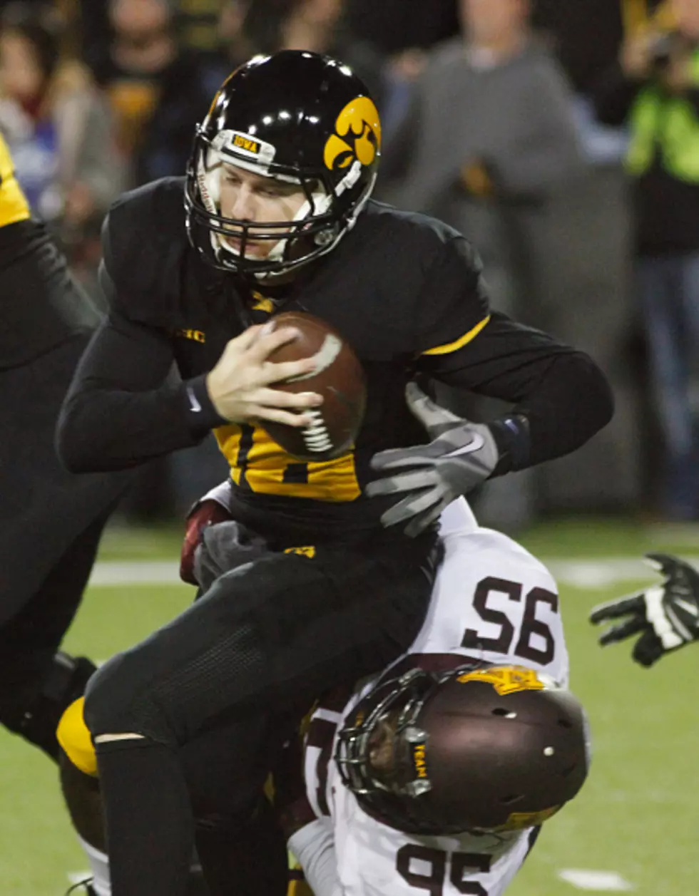 Iowa Moves to 10-0 &#8212; Images From Hawks v Gophers