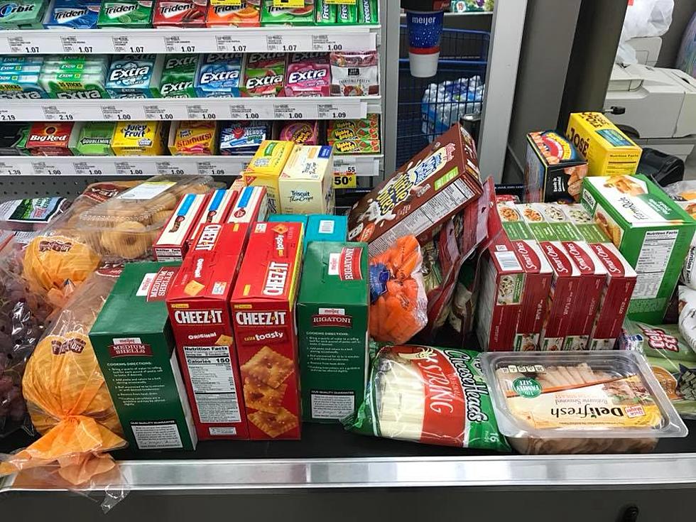 Do You Organize Your Groceries On the Belt Like This?