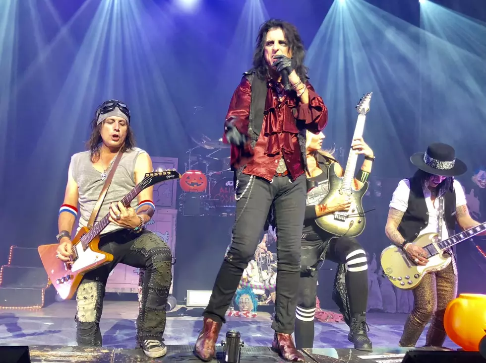 Alice Cooper Sells Out Paramount Theatre [Photos]