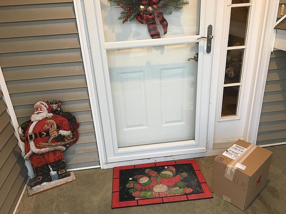 Porch Pirates Avoid Easy Pickings in Hiawatha