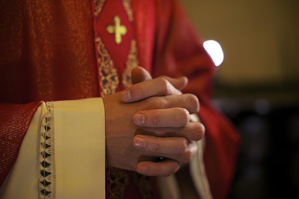 Catholic Priest Still in Iowa Church After Bizarre Episode