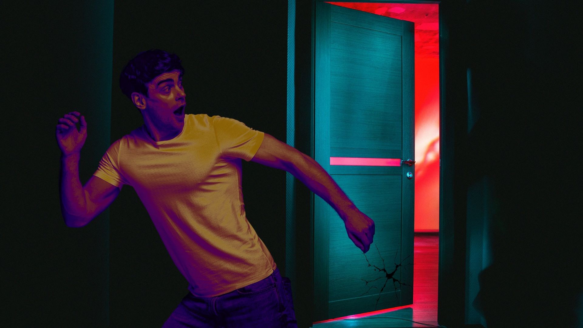 Viral Door-Kicking Trend Comes to Iowa: Not a Harmless Prank
