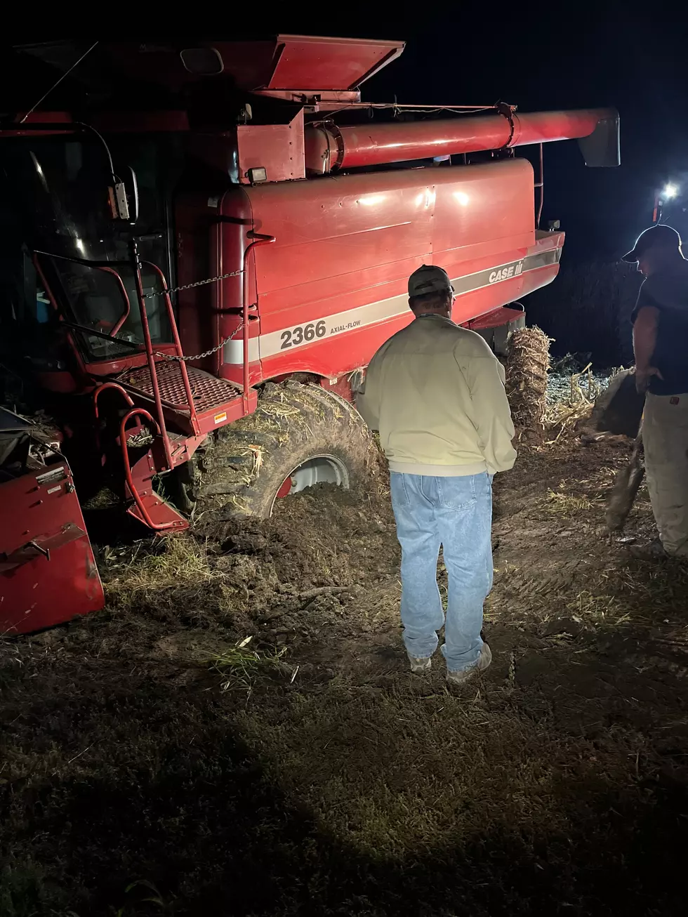 Credit: Joyce Vonk | Oskaloosa farmers deal with wet conditions while harvesting, October 5th, 2026