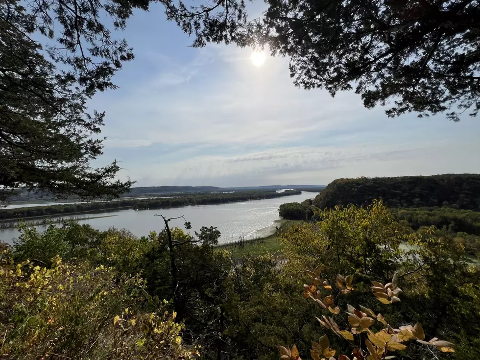 Credit: Tom Drake | Eagle Rock Overlook at Effigy Mounds National Monument.