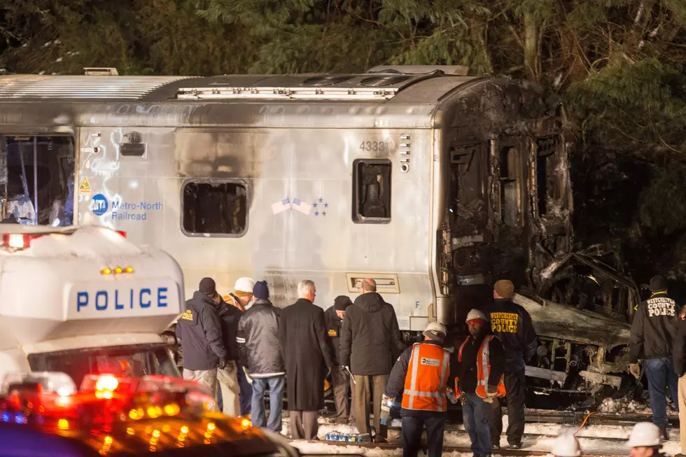 6 Dead in Metro-North Crash, 15 Injured