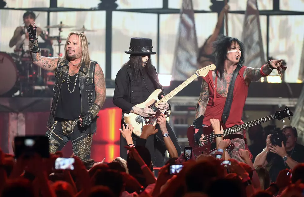 Motley Crue Rocks &#8216;The Final Tour&#8217; and I Got To Chat With Vince Neil [VIDEO]
