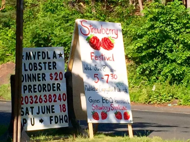 Strawberries and Lobsters Paint the Town Red in Middlebury