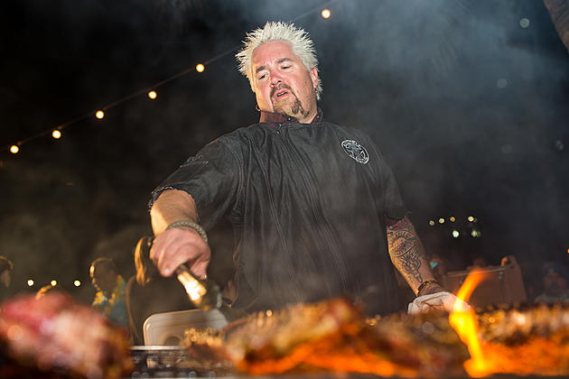 Connecticut Restaurants Featured on &#8216;Diners, Drive-Ins, and Dives&#8217;