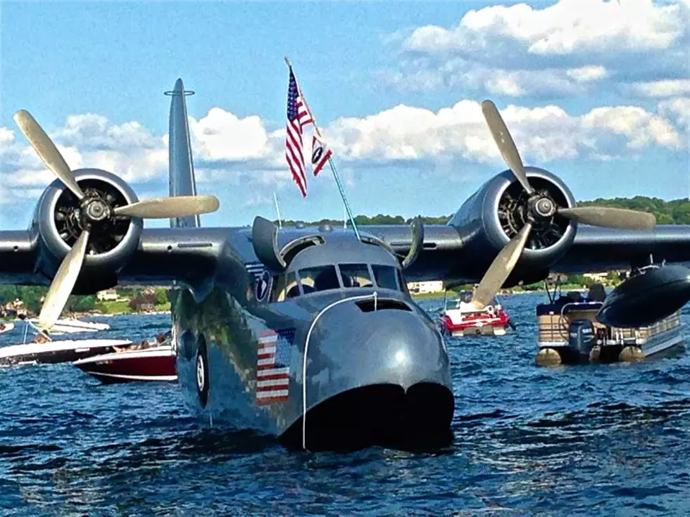Aircraft Lands on Candlewood