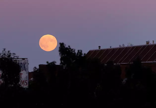 Special Harvest Moon On the Rise Tonight