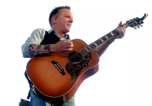 Kiefer Sutherland Set to Rock Out Daryl&#8217;s House in Pawling
