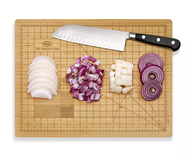 Weird XMAS Gift Recommendation #2 &#8211; Obsessive Chef Cutting Board