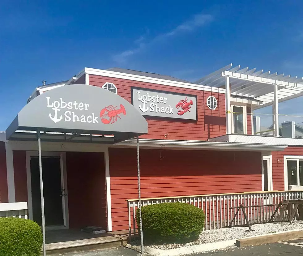 CT’s World Famous Lobster Shack Celebrates Opening Day in New Spot
