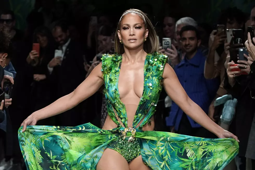 J-Lo Brought &#8216;The Dress&#8217; Back