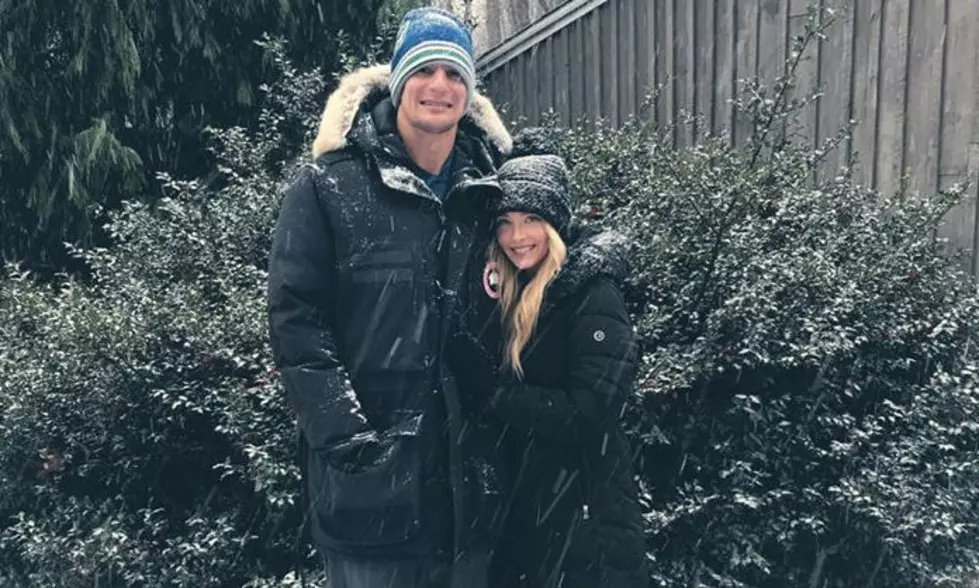 Rob &#8216;Gronk&#8217; Gronkowski Picks Out Christmas Tree at a Connecticut Farm