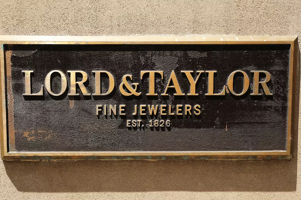 Thieves Rip Off $80,000 Worth of Rolex Watches From CT Store