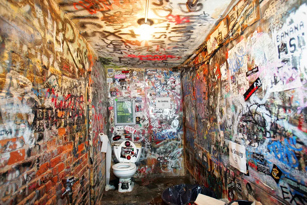 The Worst Bathrooms You’ve Ever Had To Go ‘No. 2′ In