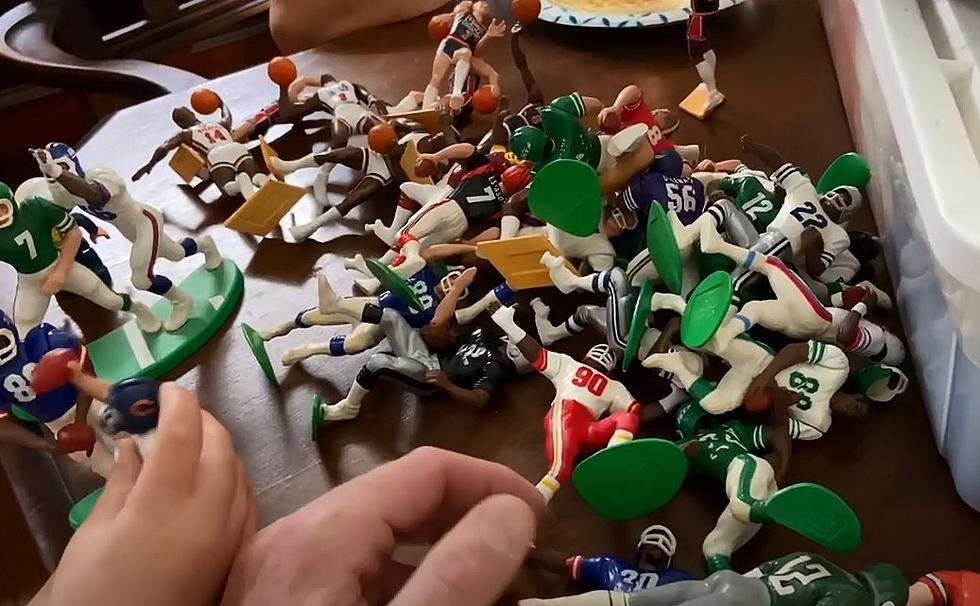 Lou Milano Unboxes More Old Toys (NFL Starting Lineup Action Figu