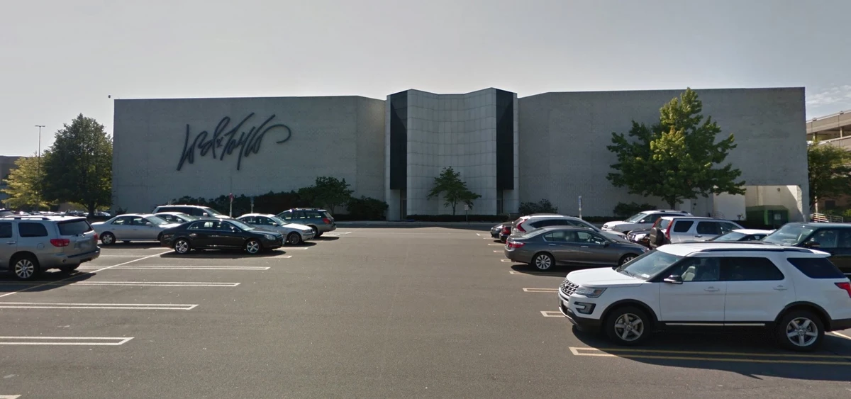 The last two Lord + Taylor stores in Connecticut are closed. The