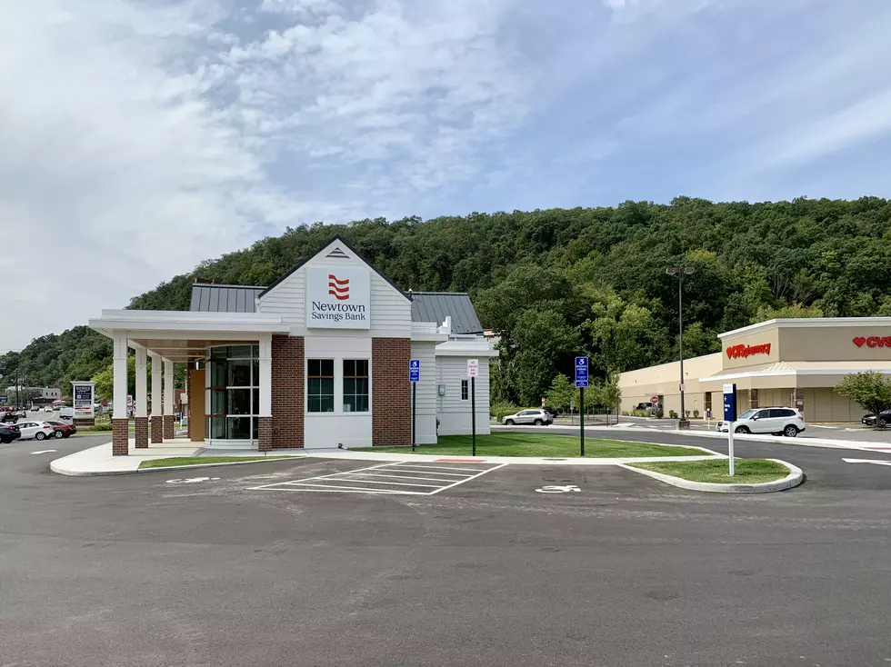 New Bank Opens On Candlewood Lake Road in Brookfield