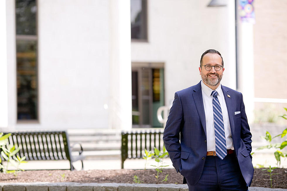 Danbury Teachers Endorse a Mayoral Candidate for the First Time in Over a Decade, Supporting Roberto Alves